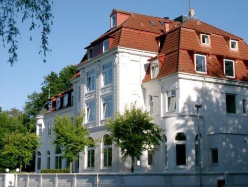 See Schlosshotel Am Kellersee 奥伊廷 外观 照片