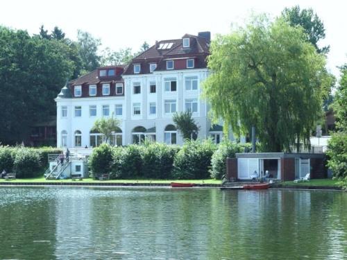 See Schlosshotel Am Kellersee 奥伊廷 外观 照片