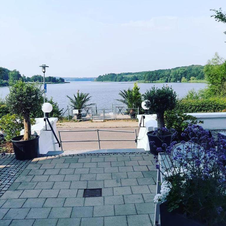See Schlosshotel Am Kellersee 奥伊廷 外观 照片